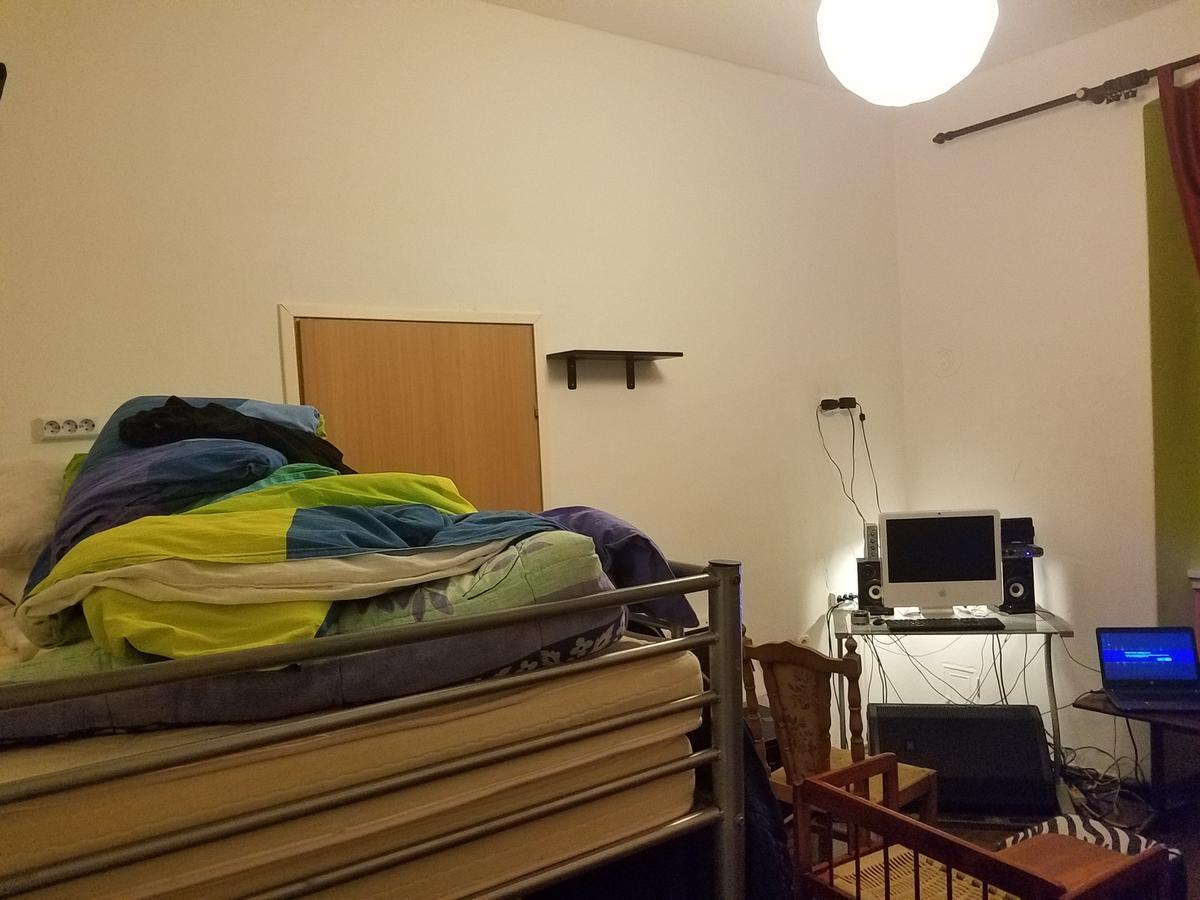 Riva Hostel *
