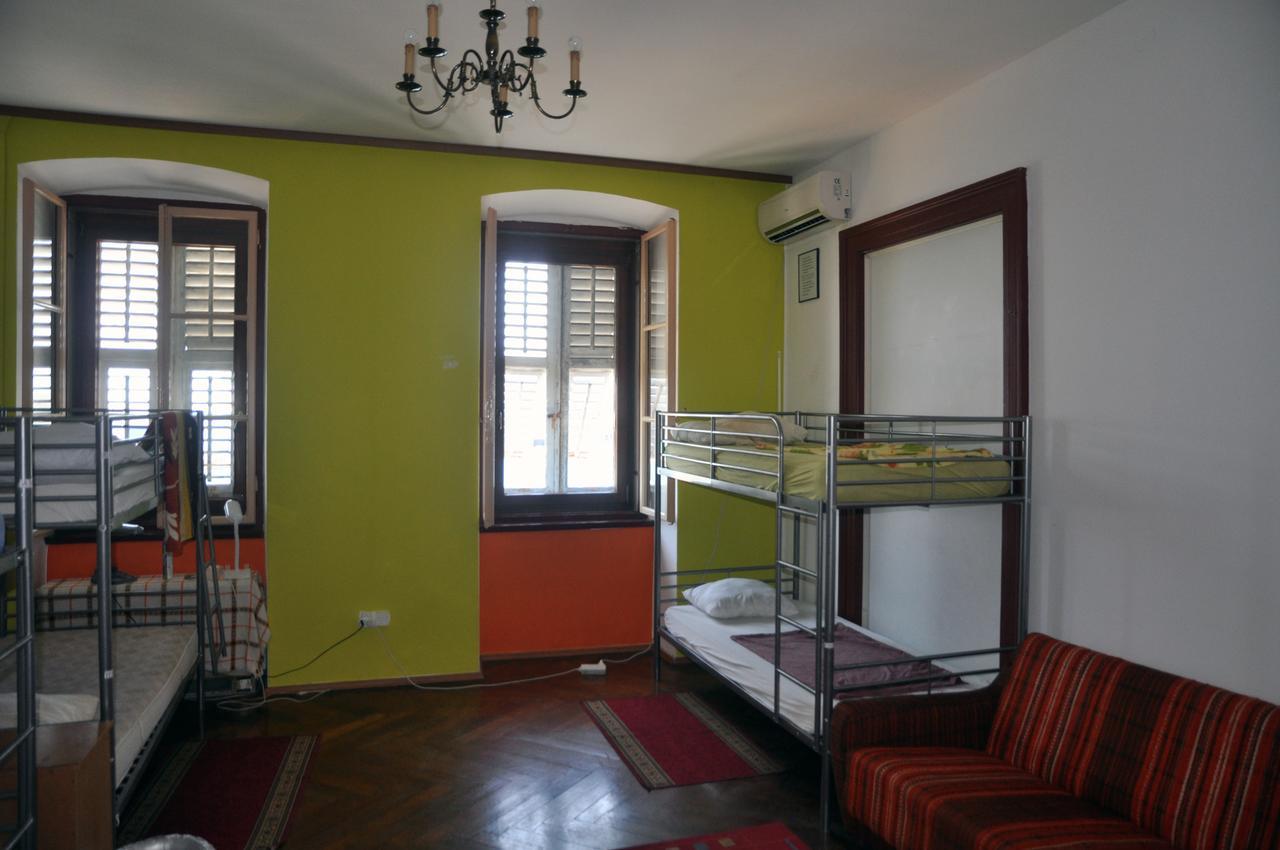 Hostel Riva Pula