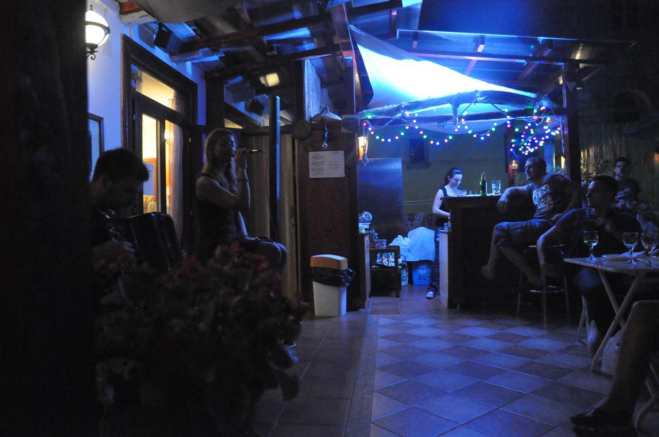 Hostel Riva *